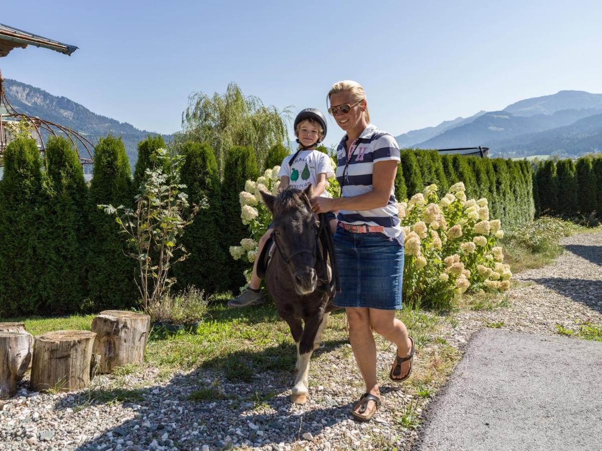 Narzenhof Wellness Chalets, Familien&Luxus Apartments am Bauernhof St. Johann in Tirol Exterior foto